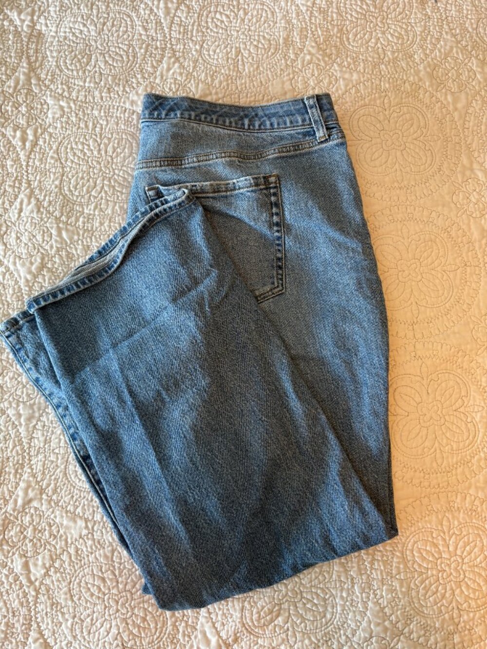 Baggy High-Rise Straight Jean